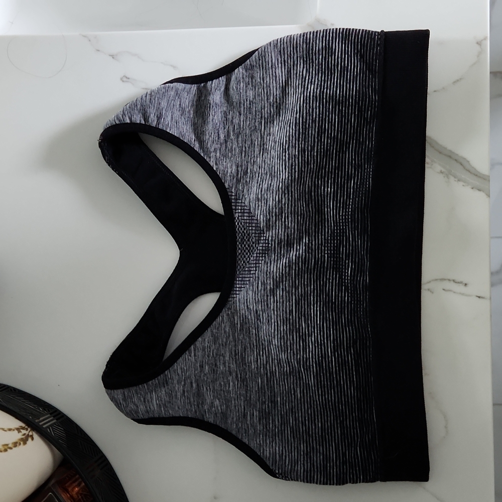 SOLD | Smartwool Sports Bra XS